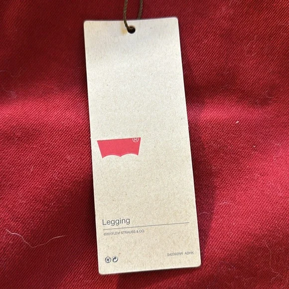 NWT 10 Medium Deep Red Levi’s Jean Leggings - Picture 5 of 7